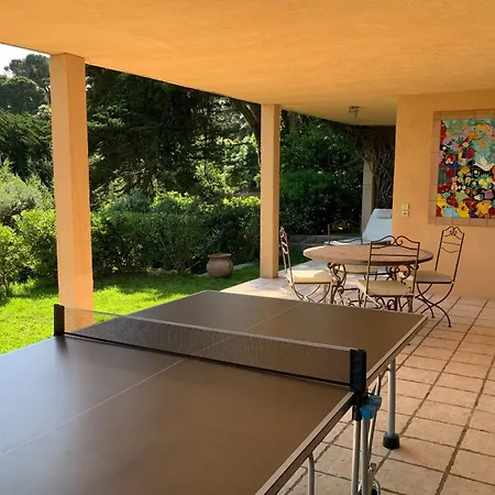 5 With Pool Near The Sea Holiday home *