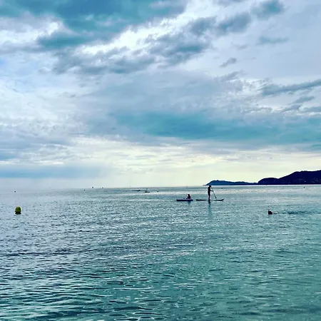 度假居 5 With Pool Near The Sea 耶尔